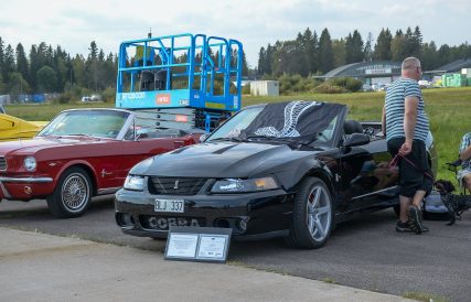 Mustang 18